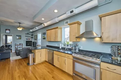 149 Webster St #1, Boston, MA 02128