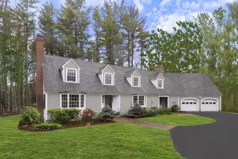 86 Dodges Row, Wenham, MA 01984