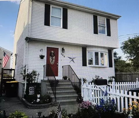 180 Mount Hope Ave, Fall River, MA 02724