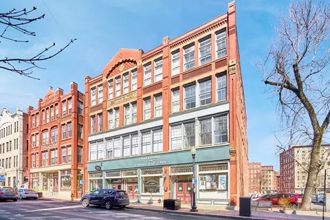 57 Washington St #3D, Haverhill, MA 01830