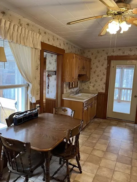 22 Commonwealth Ave, Worcester, MA 01604 photo 8