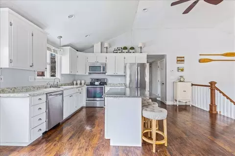 1 Country Ln, Hingham, MA 02043 photo 13