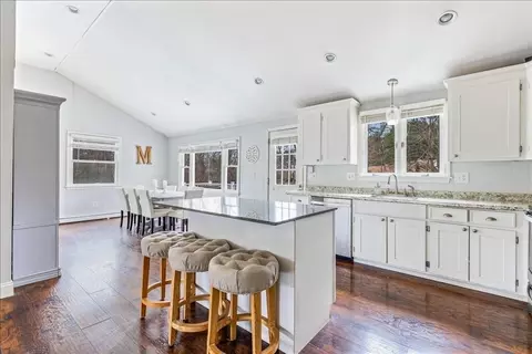 1 Country Ln, Hingham, MA 02043 photo 10