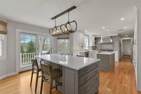 Kitchen - 10 Edgar Walker Ct, Hingham, MA 02043 photo 4 of 8