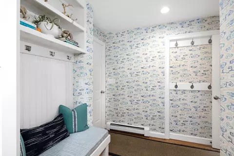 Entry Way - 10 Edgar Walker Ct, Hingham, MA 02043 photo 4 of 6