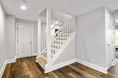 Entry Way - 10 Edgar Walker Ct, Hingham, MA 02043 photo 6 of 6