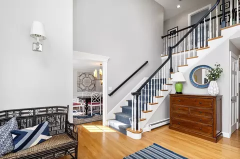 Entry Way - 10 Edgar Walker Ct, Hingham, MA 02043 photo 2 of 6