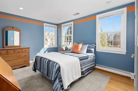Bedroom - 10 Edgar Walker Ct, Hingham, MA 02043 photo 3 of 6