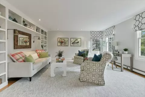 Living - 10 Edgar Walker Ct, Hingham, MA 02043 photo 1 of 4