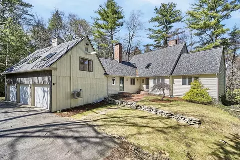 75 Westcott Rd, Harvard, MA 01451
