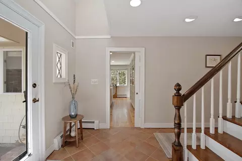 Entry Way - 75 Westcott Rd, Harvard, MA 01451 photo 2 of 5
