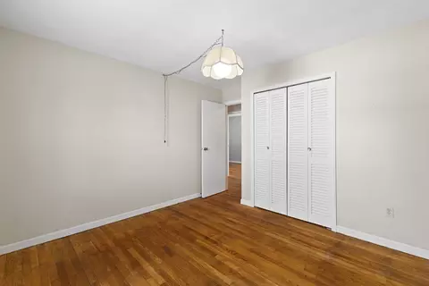 Bedroom - 10 White St, Acushnet, MA 02743 photo 6 of 10