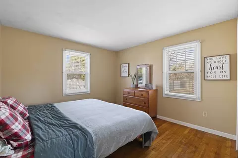 Bedroom - 10 White St, Acushnet, MA 02743 photo 1 of 10