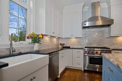 229 Bristol Rd, Wellesley, MA 02481 photo 11