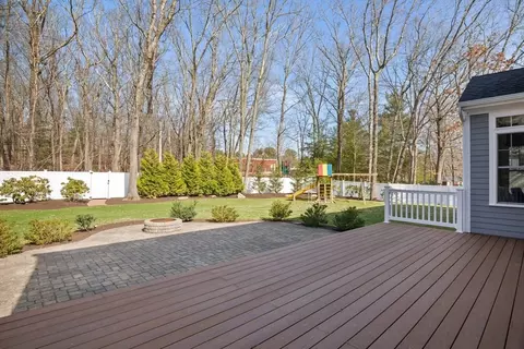 229 Bristol Rd, Wellesley, MA 02481 photo 19