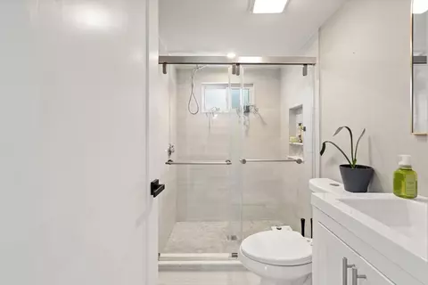 Bath - 11 Appleton Ter, Everett, MA 02149 photo 2 of 2