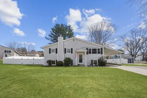 32 Anchorage Rd, Franklin, MA 02038