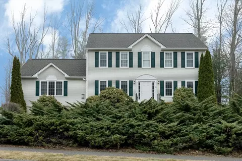 6 Marjorie Ln, Rutland, MA 01543
