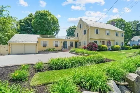 246 Woburn St, Reading, MA 01867