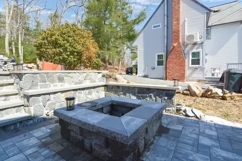 71 Uxbridge Rd, Mendon, MA 01756 photo 6