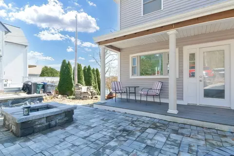 71 Uxbridge Rd, Mendon, MA 01756 photo 5