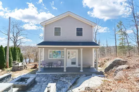 71 Uxbridge Rd, Mendon, MA 01756 photo 1
