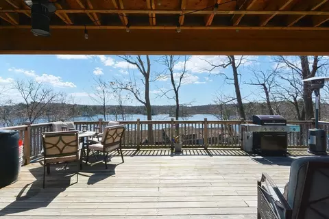 71 Uxbridge Rd, Mendon, MA 01756 photo 11
