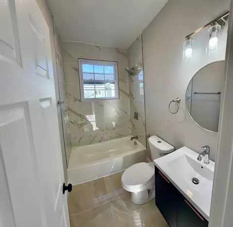 Bath - 23 Ferdinand St, Worcester, MA 01603 photo 3 of 6