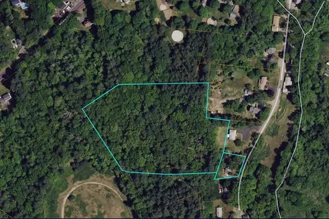 19 Glen Ave, Upton, MA 01568 photo 3