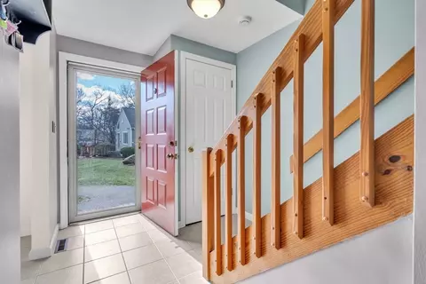 Entry Way - 7 Deer Path #2, Maynard, MA 01754 photo 3 of 4