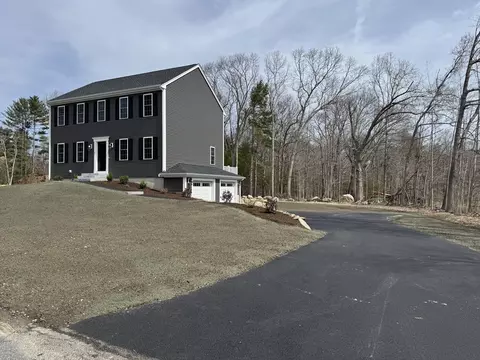 27 Range Ave, Taunton, MA 02780
