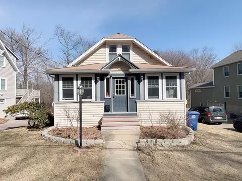 74 Stetson St, Braintree, MA 02184