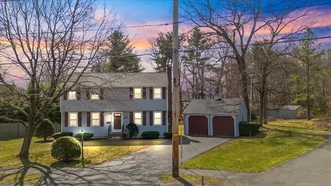 21 Bayberry Rd, Danvers, MA 01923