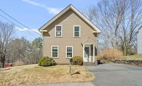 57 Grove St, Spencer, MA 01562