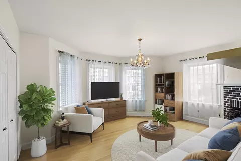 20 Chestnut St #201, Malden, MA 02148