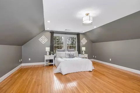 Bedroom - 29 Washington St, Boxford, MA 01921 photo 1 of 5