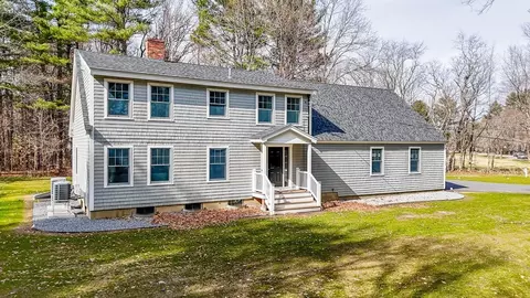 29 Washington St, Boxford, MA 01921