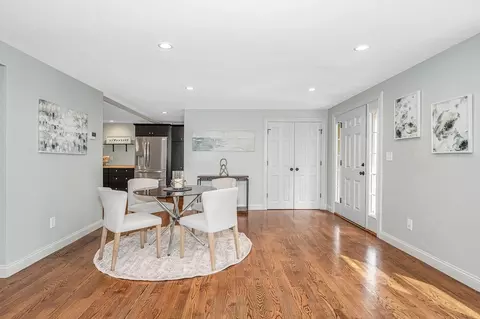 Dining - 29 Washington St, Boxford, MA 01921 photo 2 of 2
