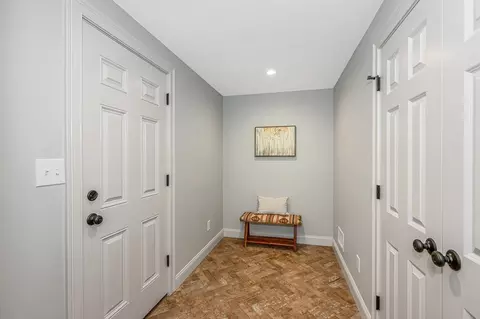 Entry Way - 29 Washington St, Boxford, MA 01921 photo 1 of 4