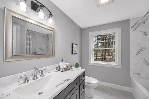 Bath - 29 Washington St, Boxford, MA 01921 photo 4 of 4