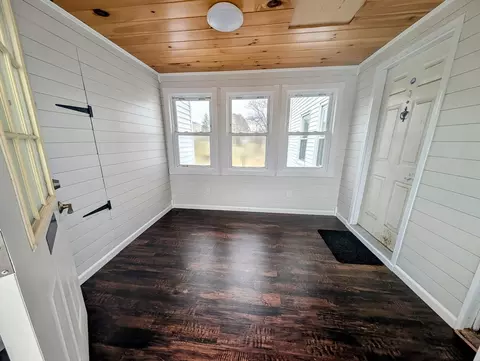 250 N Main St, Webster, MA 01570 photo 6