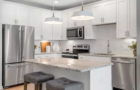 1 Codman Way #203, Westborough, MA 01581