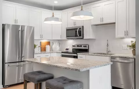 1 Codman Way #203, Westborough, MA 01581