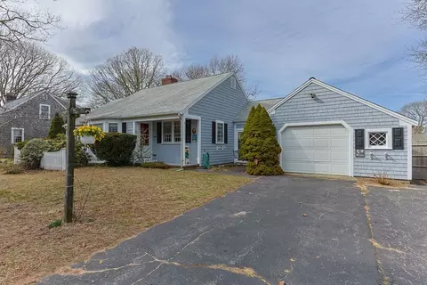 12 Charing Cross Rd, Dennis, MA 02660