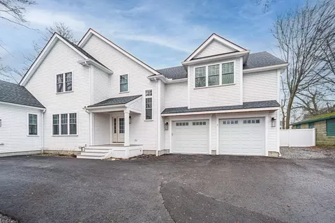 4 Yuba Pl #4, Natick, MA 01760