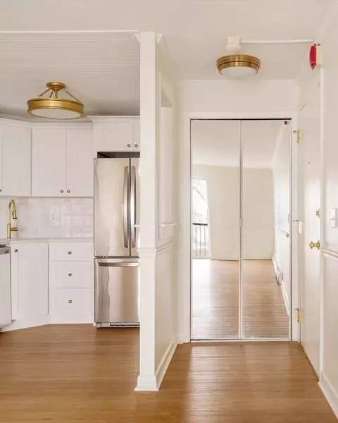 44 Lexington Ave #5, Gloucester, MA 01930