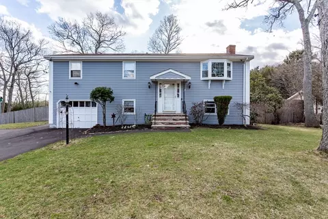 1870 Bay St, Taunton, MA 02780