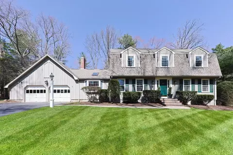 9 Masconemet Ave, Norfolk, MA 02056