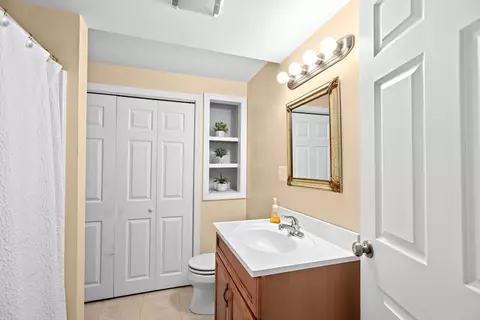 Bath - 19 Presidents Rd, Hingham, MA 02043 photo 2 of 2