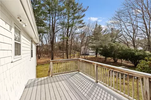 Exterior - 19 Presidents Rd, Hingham, MA 02043 photo 3 of 9